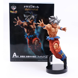 Figura Super Saiyan Goku Silver Ultra Instinct